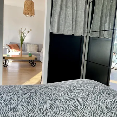 Douce Brise Proche Ocean * סניוס